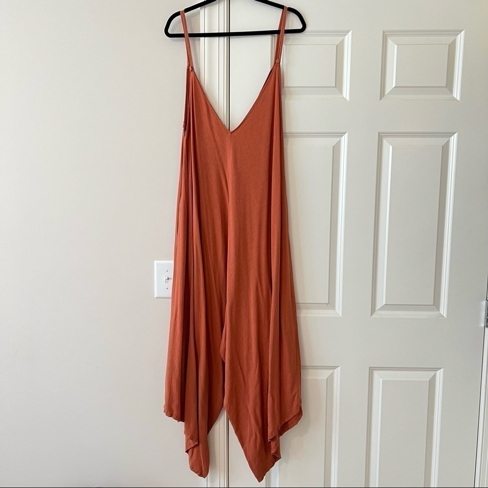 Kahindo Boxy Jumpsuit - Picture 4 of 9